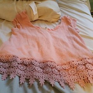 Crop top/mid length shirt